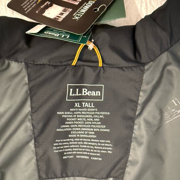 L.L. Bean Black DownTek Puffer Vest Water Repellent Down mountain classic - Picture 10 of 15